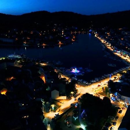 Apartment Lucija Vela Luka Exteriör bild
