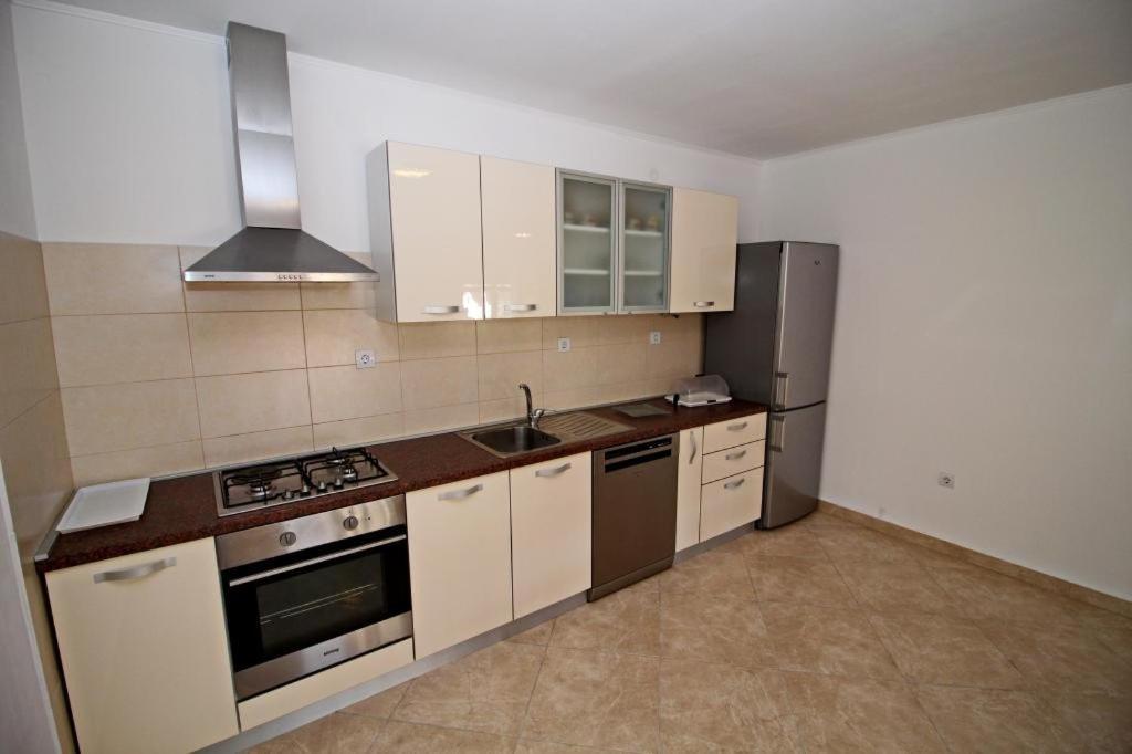 Apartment Lucija Vela Luka Exteriör bild
