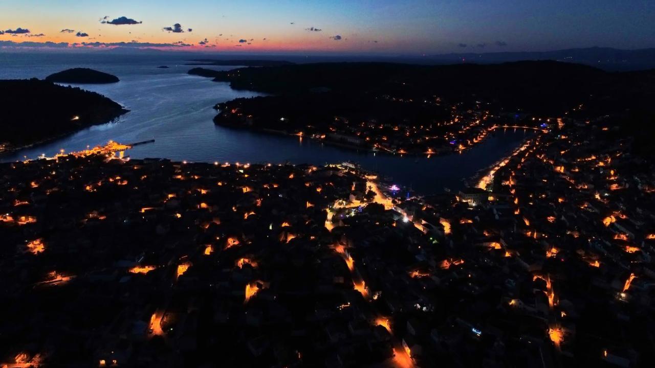 Apartment Lucija Vela Luka Exteriör bild