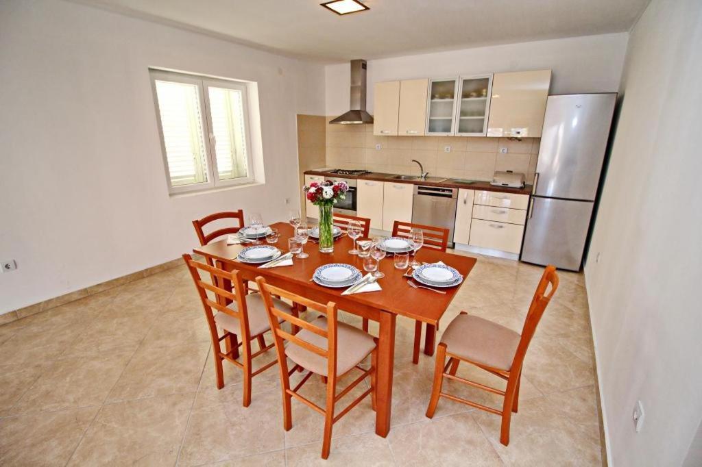 Apartment Lucija Vela Luka Exteriör bild