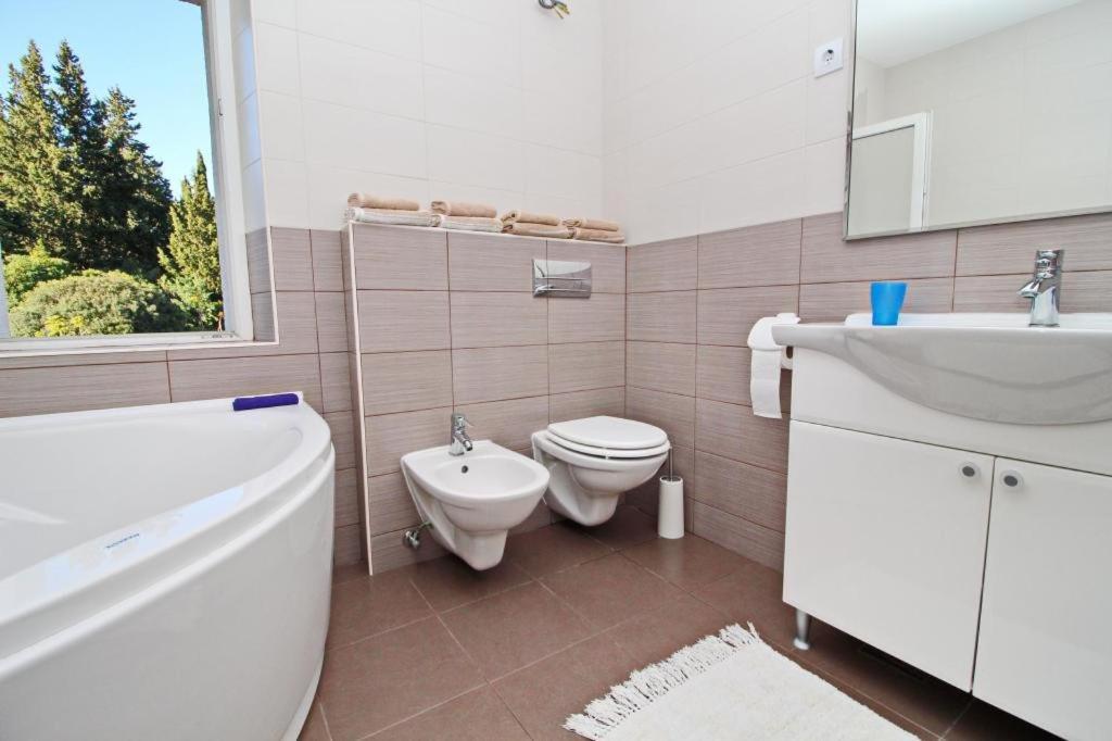 Apartment Lucija Vela Luka Exteriör bild
